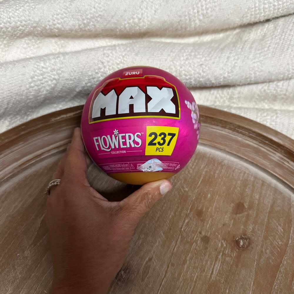 ZURU MAX Flowers Collection Building Set Mystery Ball, 237 Pieces